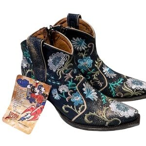 Old Gringo “Yippee Ki Yay” Floral Embroidered Ankle Boots